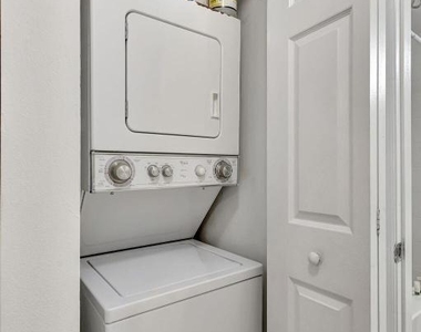 630 S Sapodilla Avenue - Photo Thumbnail 23