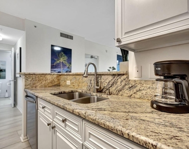 630 S Sapodilla Avenue - Photo Thumbnail 14