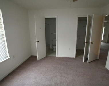 1341 Crab Orchard Drive - Photo Thumbnail 5