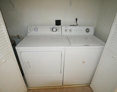 1341 Crab Orchard Drive - Photo Thumbnail 12