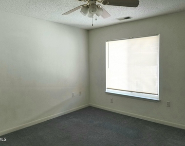 1341 Crab Orchard Drive - Photo Thumbnail 8