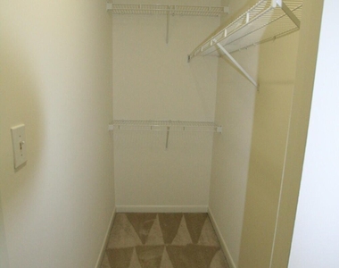 1341 Crab Orchard Drive - Photo Thumbnail 7