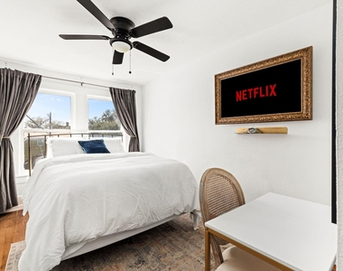 110 E Craig Pl - Photo Thumbnail 14
