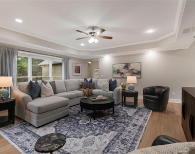 100 Hardwood Lane - Photo Thumbnail 6