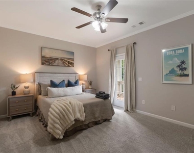 100 Hardwood Lane - Photo Thumbnail 15