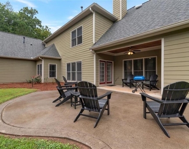 100 Hardwood Lane - Photo Thumbnail 28