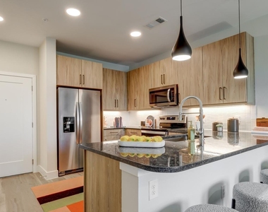 23233 Western Centre Drive - Photo Thumbnail 16