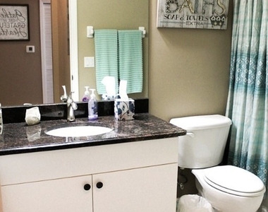 16685 Lake Circle Drive - Photo Thumbnail 12