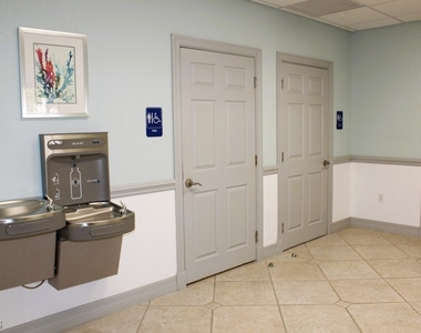 16685 Lake Circle Drive - Photo Thumbnail 24