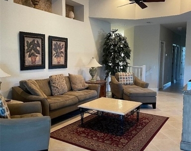 8986 Greenwich Hills Way - Photo Thumbnail 9