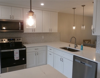 12621 Kelly Sands Way - Photo Thumbnail 3