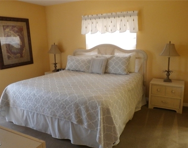 12150 Kelly Sands Way - Photo Thumbnail 6