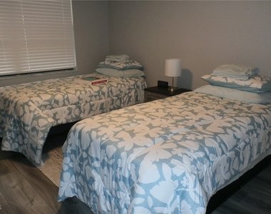 11941 Caraway Lane - Photo Thumbnail 15