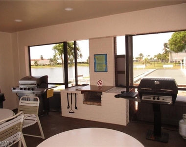 11140 Caravel Circle - Photo Thumbnail 7