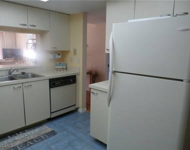 12150 Kelly Sands Way - Photo Thumbnail 3