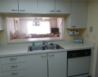 12150 Kelly Sands Way - Photo Thumbnail 5