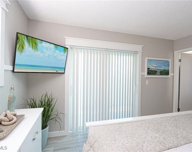 766 Central Avenue - Photo Thumbnail 10