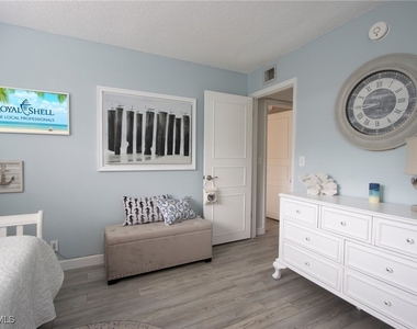766 Central Avenue - Photo Thumbnail 14