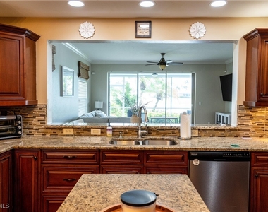 8340 Mystic Greens Way - Photo Thumbnail 8