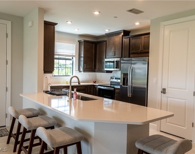15335 Lucerna Street - Photo Thumbnail 23