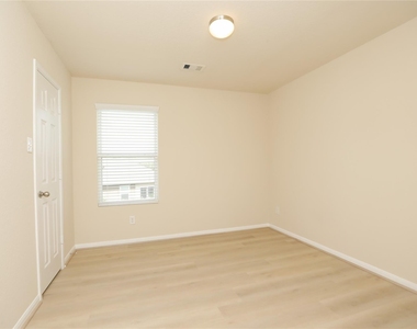 15011 Calico Heights Lane - Photo Thumbnail 31