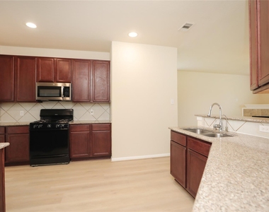 15011 Calico Heights Lane - Photo Thumbnail 18