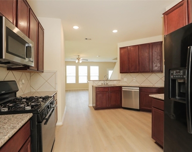 15011 Calico Heights Lane - Photo Thumbnail 14