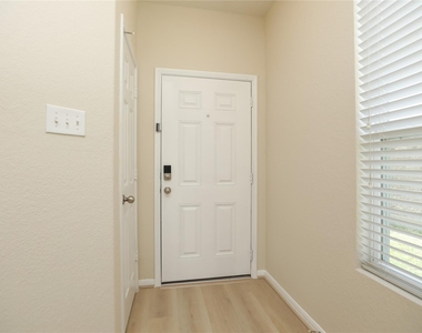 15011 Calico Heights Lane - Photo Thumbnail 9