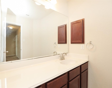 15011 Calico Heights Lane - Photo Thumbnail 32