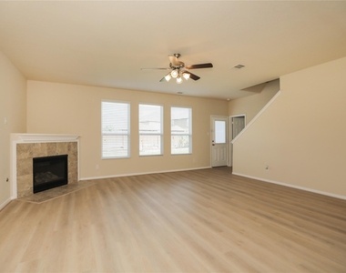 15011 Calico Heights Lane - Photo Thumbnail 8