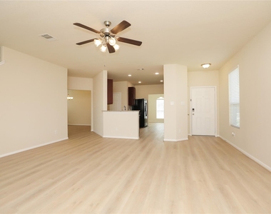15011 Calico Heights Lane - Photo Thumbnail 11