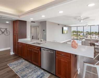 7650 Bayshore Drive - Photo Thumbnail 4