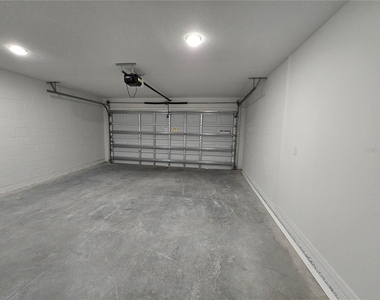 2441 Oakwood Lane - Photo Thumbnail 27