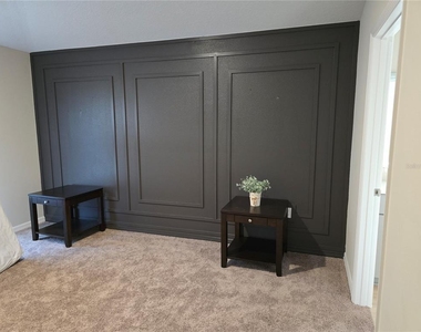2441 Oakwood Lane - Photo Thumbnail 14