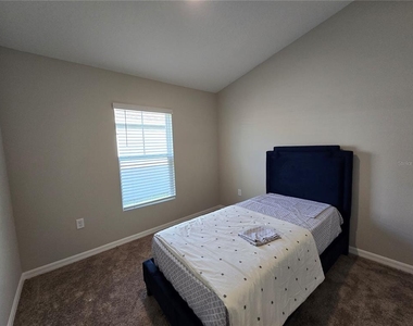 2441 Oakwood Lane - Photo Thumbnail 22