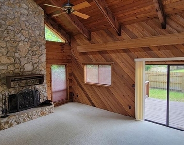 1631 Nw 94th Street - Photo Thumbnail 4