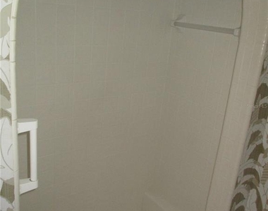 1631 Nw 94th Street - Photo Thumbnail 12