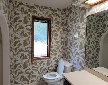 1631 Nw 94th Street - Photo Thumbnail 14