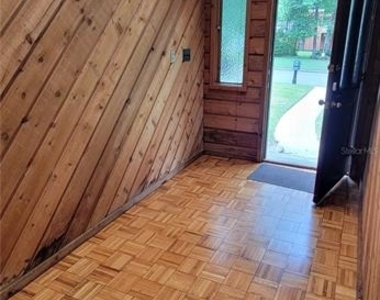 1631 Nw 94th Street - Photo Thumbnail 2