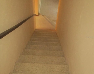 1631 Nw 94th Street - Photo Thumbnail 16