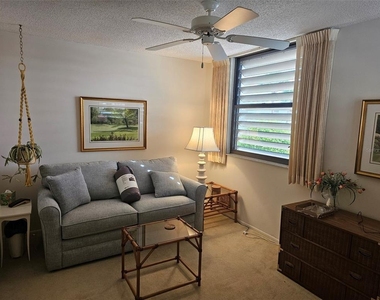 586 Lakeside Drive - Photo Thumbnail 17