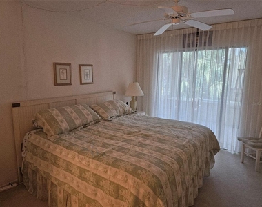 586 Lakeside Drive - Photo Thumbnail 10