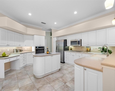 8809 Havenridge Drive - Photo Thumbnail 15