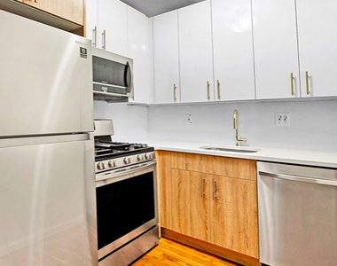 East 25th Street - Photo Thumbnail 1
