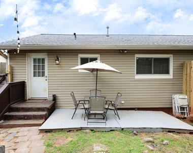 1040 Herndon Street Nw - Photo Thumbnail 25