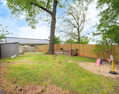 1040 Herndon Street Nw - Photo Thumbnail 29