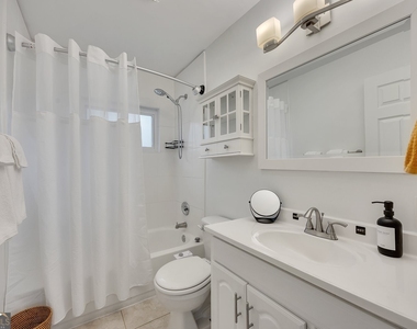 1040 Herndon Street Nw - Photo Thumbnail 14
