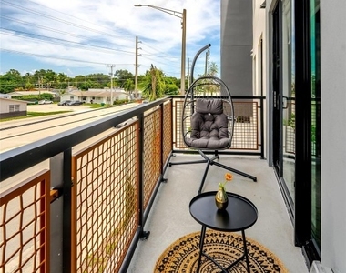 2750 Griffin Road - Photo Thumbnail 44