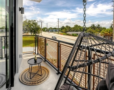 2750 Griffin Road - Photo Thumbnail 43