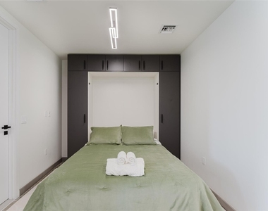 2750 Griffin Road - Photo Thumbnail 33